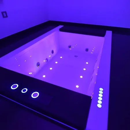 Luxus Sauna, Whirlpool Und Terrasse Pulheim