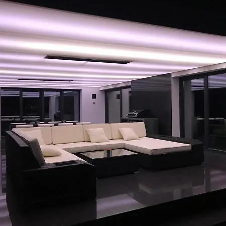 Luxus Sauna, Whirlpool Und Terrasse Villa